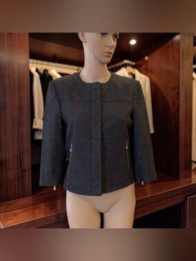 ST. JOHN NWT Authentic Rare Runway Designer Timeless Luxury Minimalist jacket